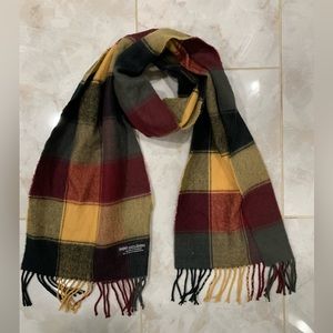NWOT 100% Cashmere Scarf